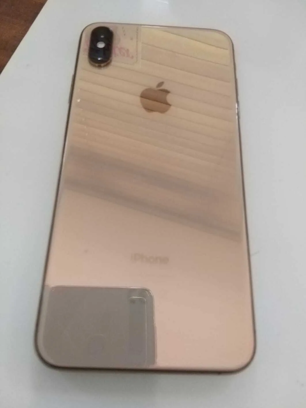 iPhone xs max available - ad image 2